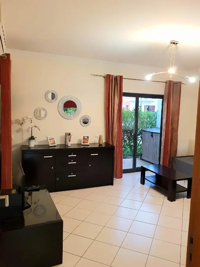 Jardins De Pera Vila M בית נופש